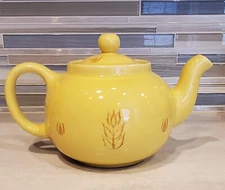 1950's Vintage Cronin Pottery Yellow Tulip Teapot With Lid USA "HTF" in Yellow