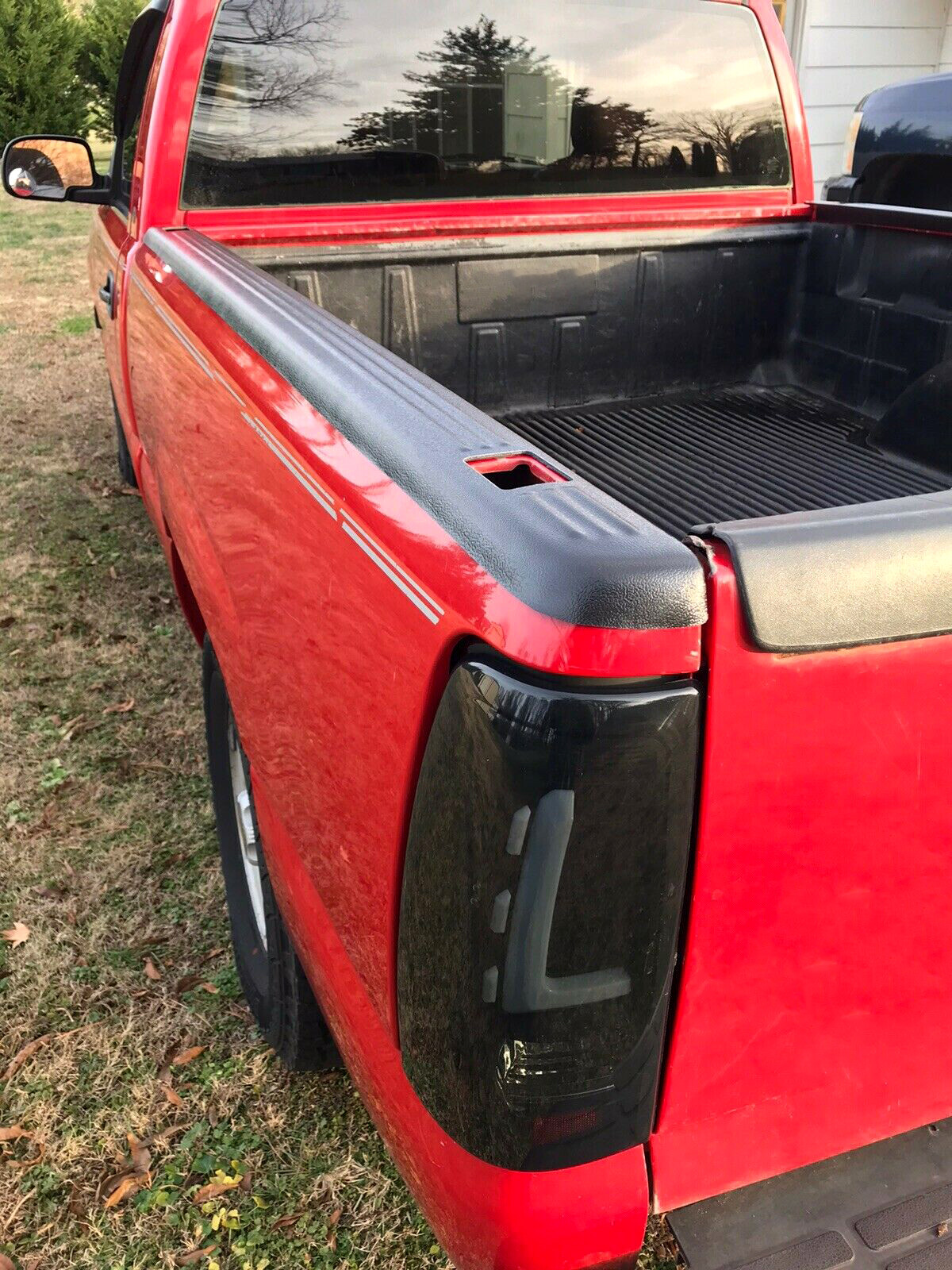 Black Bed Rail Caps for 19992006 Chevy Silverado / GMC Sierra 6'6" Bed