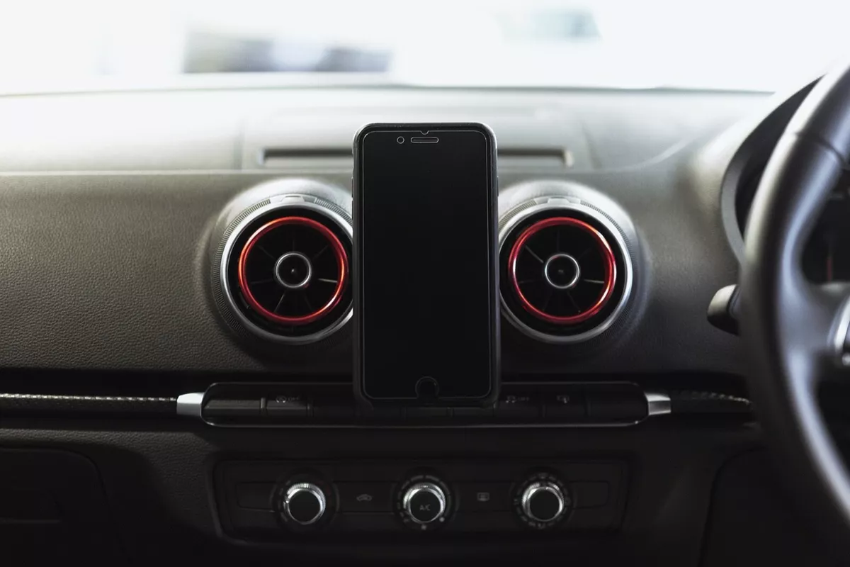 Audi rs3 phone mount deals