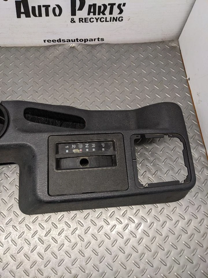 Consola piso delantero con subwoofer compatible con 03-05 WRANGLER 1142778 Foto 4 de 4