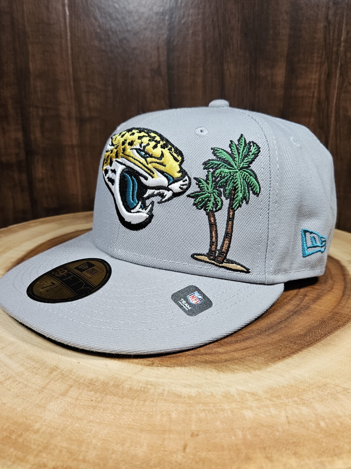 Jacksonville Jaguars New Era 59Fifty Fitted Hat Cap Size 7 1/4 Shrimp Palm Tree
