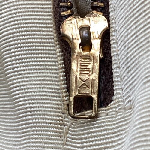 Vintage 1950’s White Serval Leather 11”x3”x7” Pinup Clasp Purse W/ Strap - Picture 8 of 9