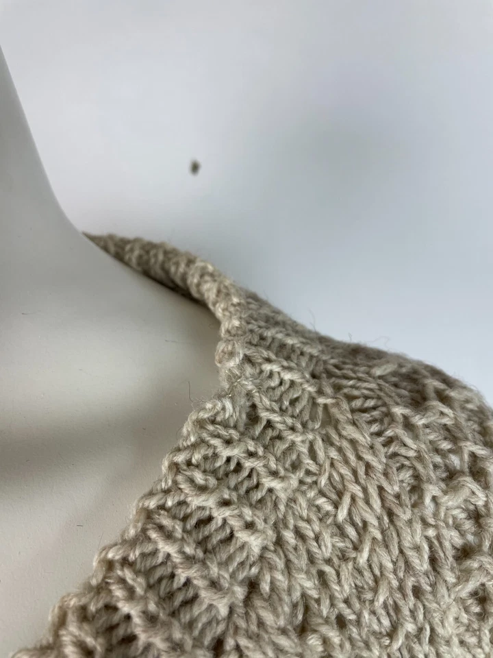 VTG. An Irish Traditional Womens Ivory Fisherman Knit Wool Button Cadigan XL - Image 2 of 4