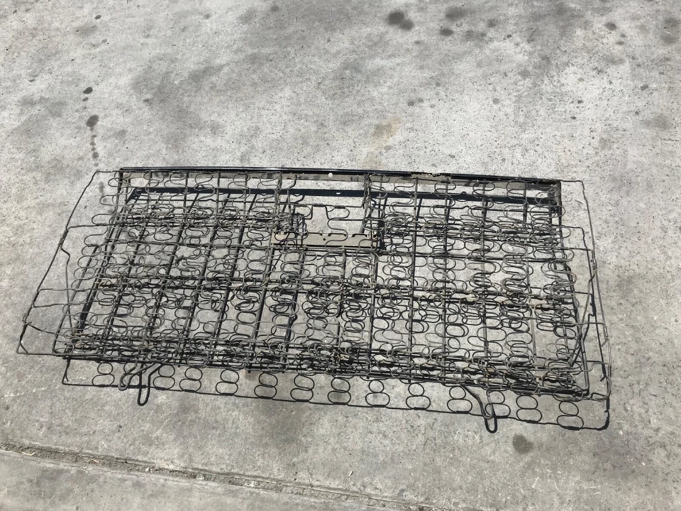 Chevrolet Impala 1961-1964 asiento trasero trasero superior resortes convertible de 2 puertas Foto 2 de 4