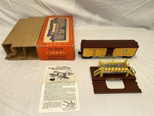 Lionel No. 3672 Operating Bosco Milk Car Set Boxed Postwar