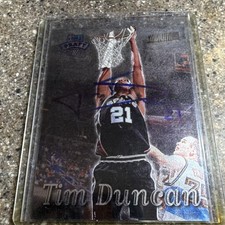 Topps 1997-98 Stadium Club Tim Duncan #201 Rookie Autographed Basketball Card. rookie card picture
