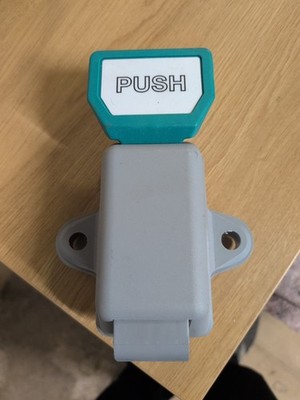 MTH Innenentriegelungsgriff Push Open für Kühlräume