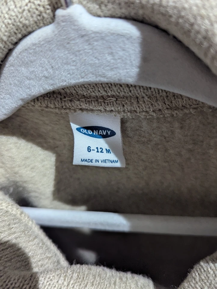 Xadrez Natal Old Navy bebê Onesis e chapéu Papai Noel 6-12M - Roupa-Inverno-Vermelho - Imagem 3 de 4