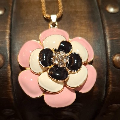 Fashion Jewelry  Betsey Johnson Modeschmuck Kordelkette mit rosa Blume