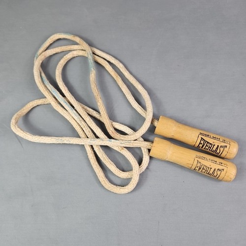 Vtg Everlast Wooden Handle Jump Rope Model 4494 - 9.5 Feet Long 
