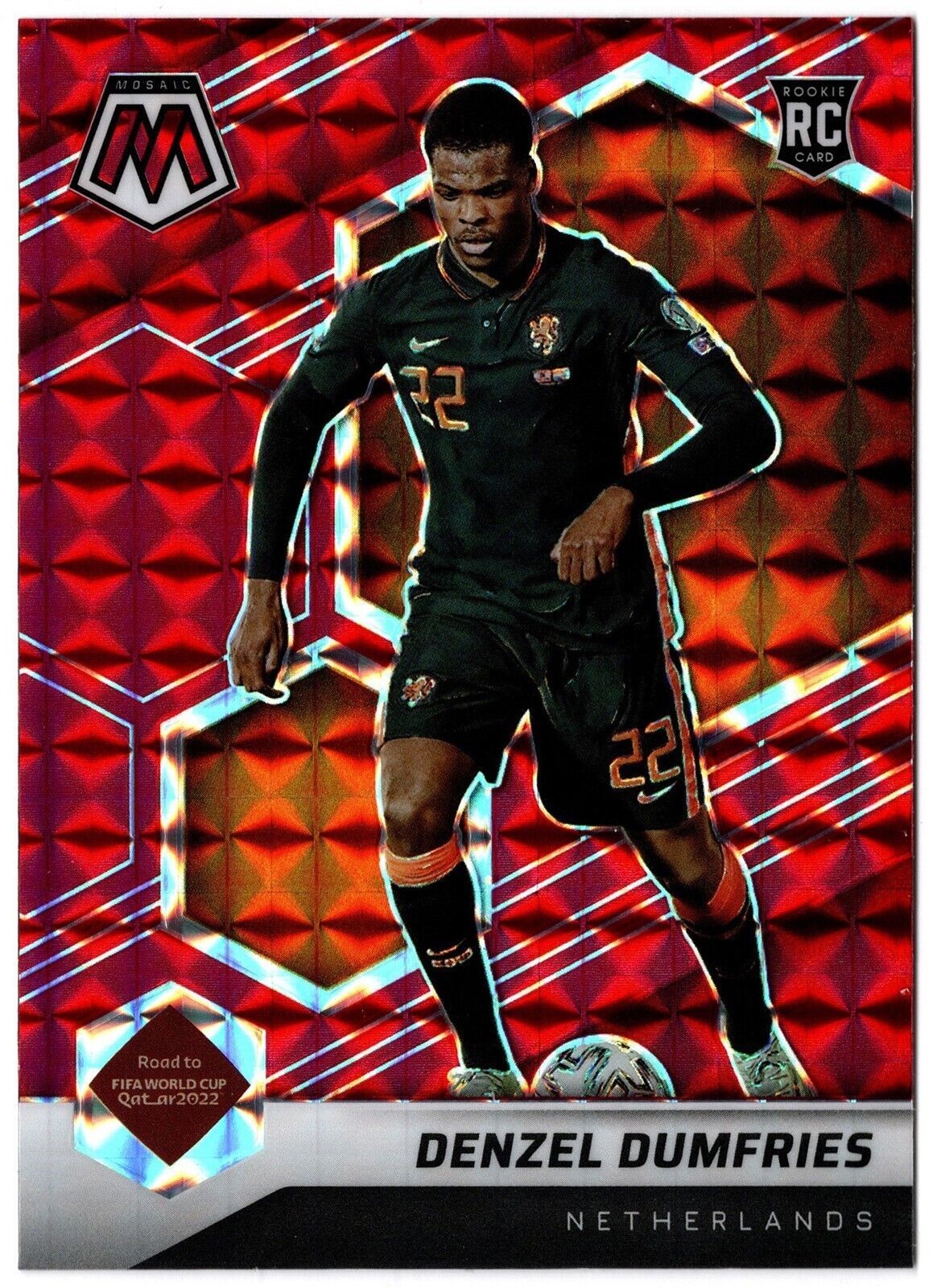 2021-22 FIFA Road To World Cup Mosaic Red Prizm DENZEL DUMFRIES #171 Netherlands