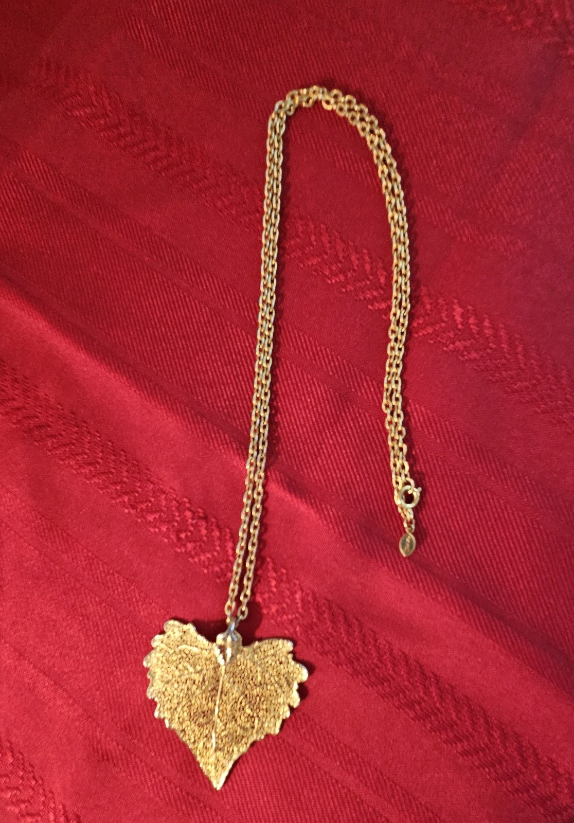 Avon Real Aspen Leaf Filigree Pendant - image 2