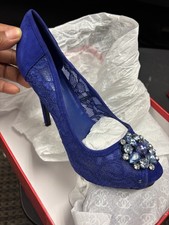women Guess heels 6.5