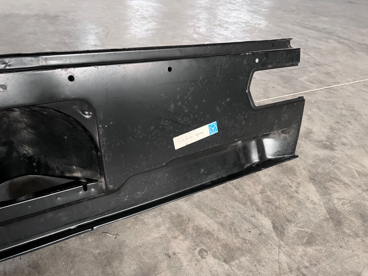 NEU NOS Mercedes W108 W109 Heck Mittelstueck Heckblech Rear End  