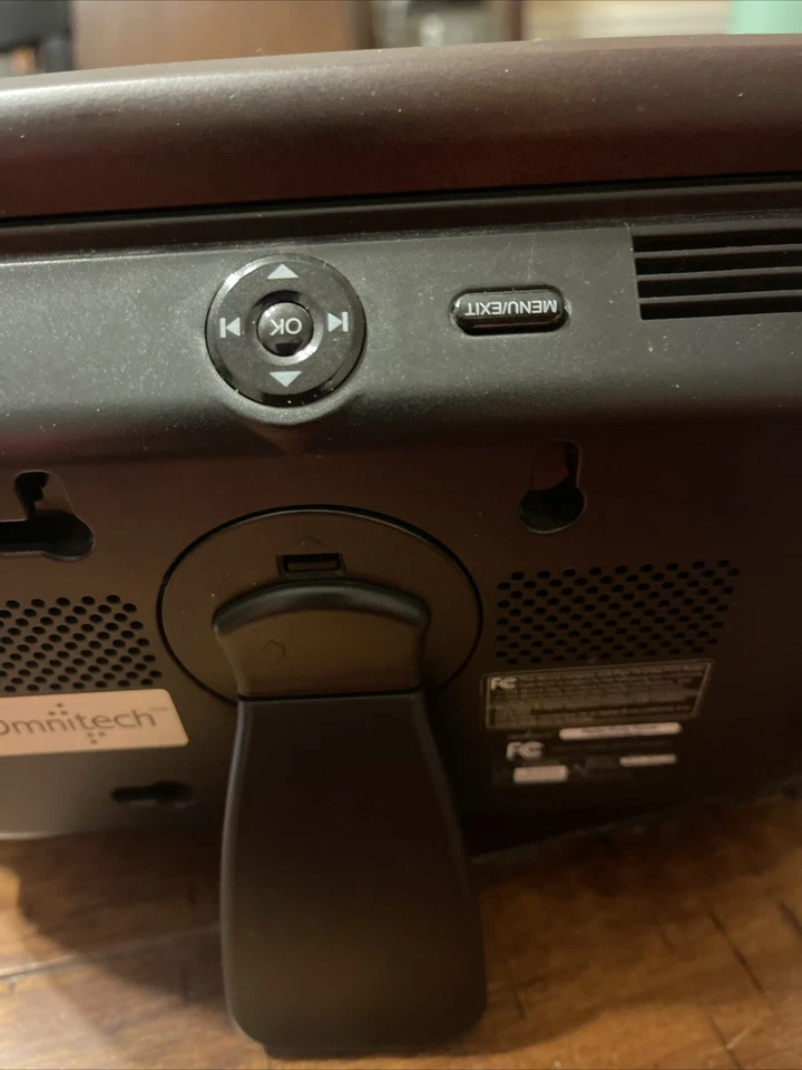 Omnitech Digital Photo Frame Cherry Wood Black Matte Inset 7" - Image 4 of 4