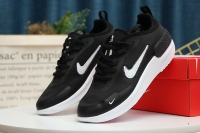 nike amixa black