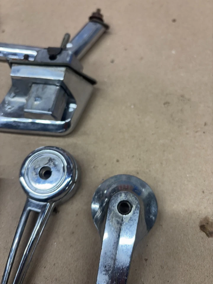 1965-1968 FORD GALAXIE MERCURY MONTEREY LTD 4 MAÇANETAS LOTE MANIVELA JANELA TRASEIRA - Imagem 3 de 4