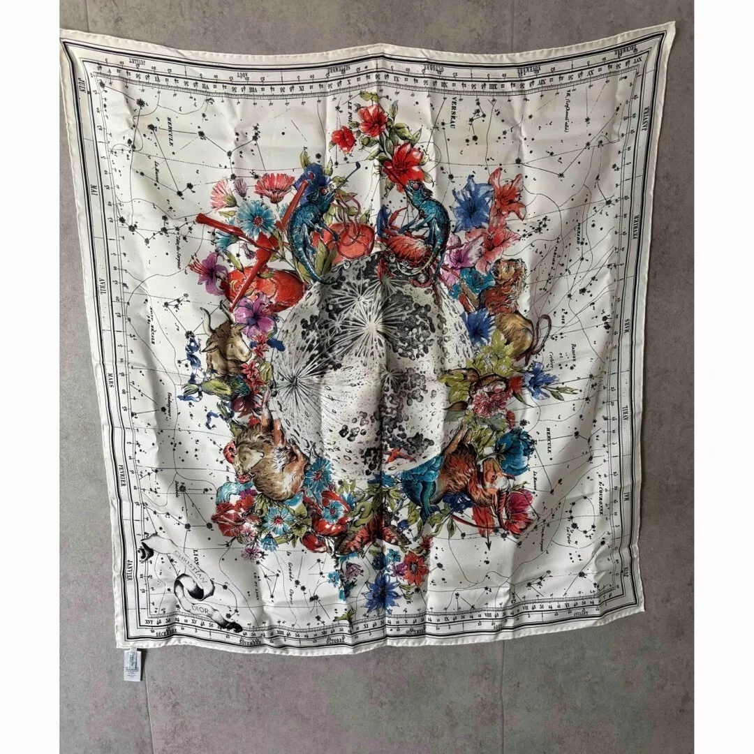 Christian Dior foulard carré zodiaque soie sergé blanc 86 cm x 86 cm OCCASION 202504R