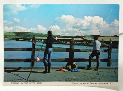 Angeln im Fluss Adur West Sussex Southwick WI Vintage Postkarte Frau K Bunyan