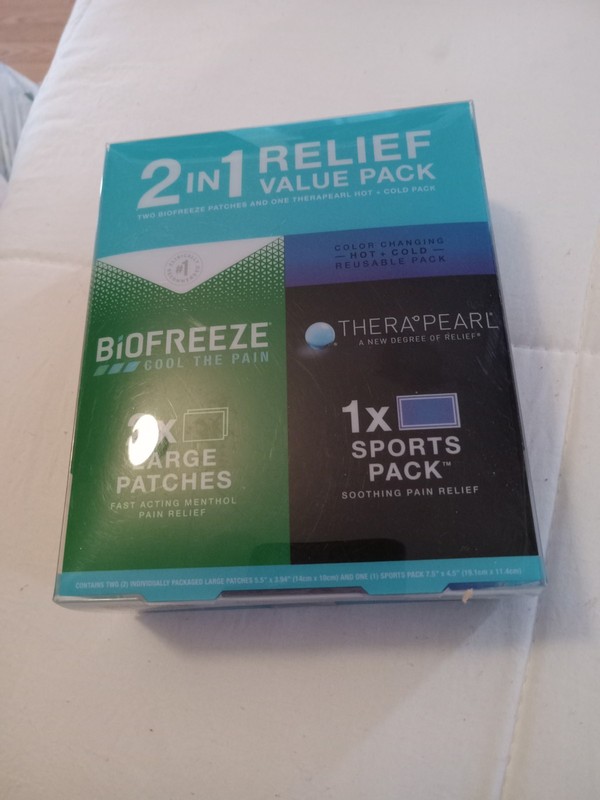 Biofreeze & TheraPearl 2-in-1 Recovery Kit, 2 Large Patch 1 Hot/Cold Sports Pack