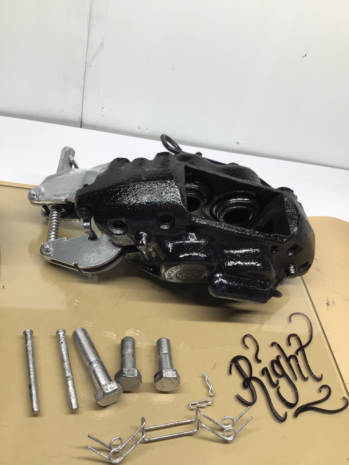 1966-80 Rolls Royce Silver Shadow Wraith II Rear Right Brake Caliper with Bolts