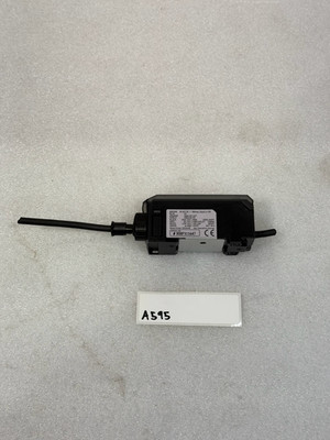 Keyence IL-1000 laser sensor amplifier unit