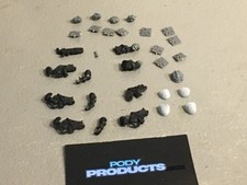 A37782 WARHAMMER 40K SPACE MARINES BLACK TEMPLARS BITS LOT BOLTERS HEADS ICON GW