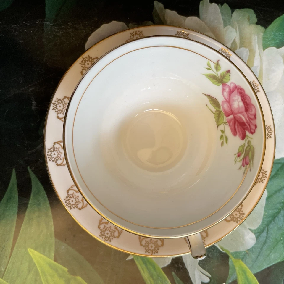 Vintage Regency & Phoenix Bone China Pink Rose Gold Filigree Rim Cup & Saucer - Image 2 of 4