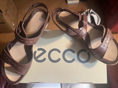 ECCO Women's Rusty Brown Leather Strappy Wedge Ankle Strap Buckle Sandal 8