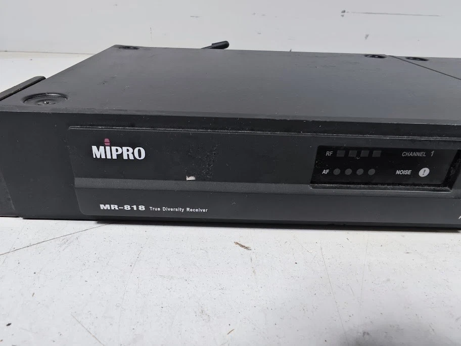 Menge Of 2 MIPRO MR-818 True Diversity Empfänger - Für Teile / Reparatur - Bild 3 von 4