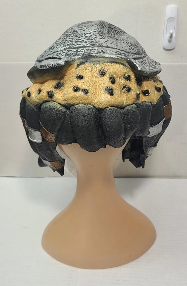Rubies Alien vs. Predator Latex Mask Predator Halloween Cosplay Mask Helmet - Image 2 of 4