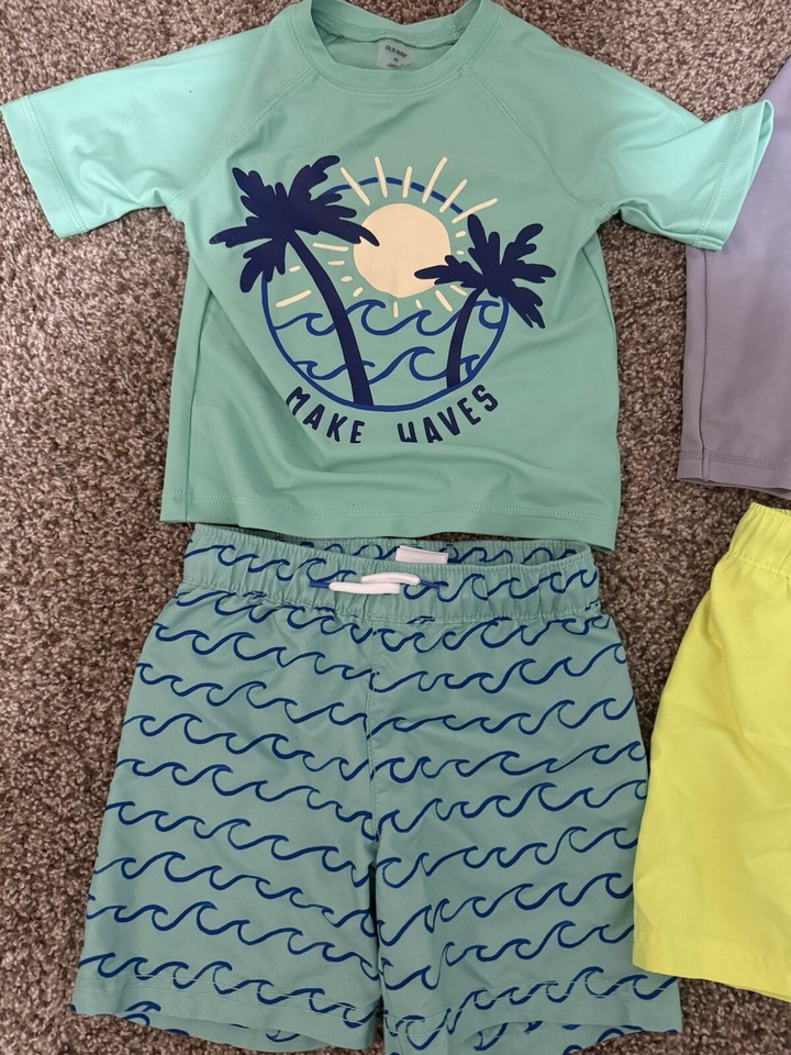 boys 3t old navy swim trunks & Swim Shirts X3 Great Condition eBay