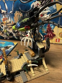 LEGO Atlantis: Gateway of The Squid (8061) Near Complete W/ Box, Manuals, Figure