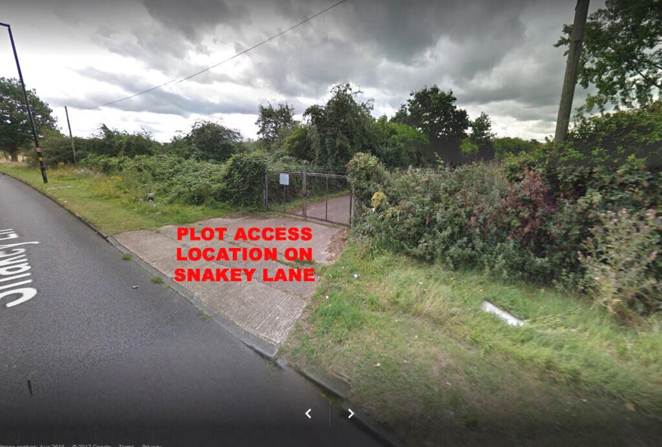 Land Plot for sale Approx 10 mins from London Heathrow Airport Good