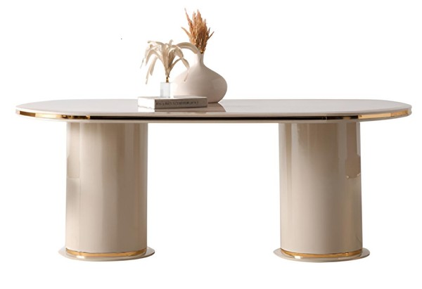 Eleganter Esstisch Mit Goldenen Akzenten Und Modernem Design-image