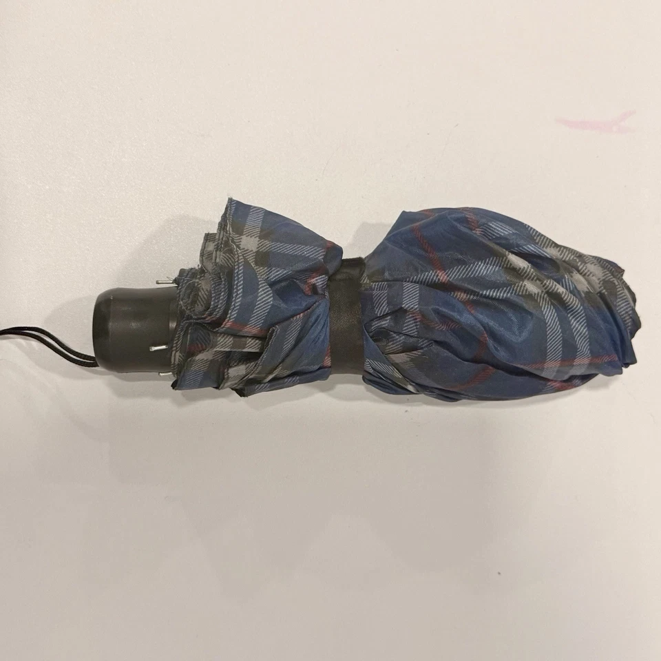 Paraguas - Diseño a cuadros azules Foto 4 de 4