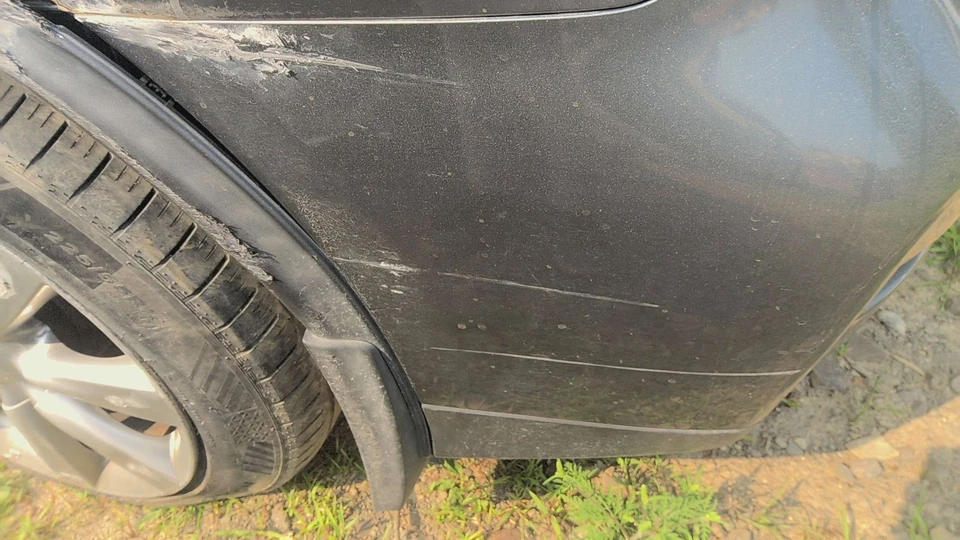 16 INFINITI QX50 Rear Bumper Scratched Graphite Shadowkad Foto 4 de 4