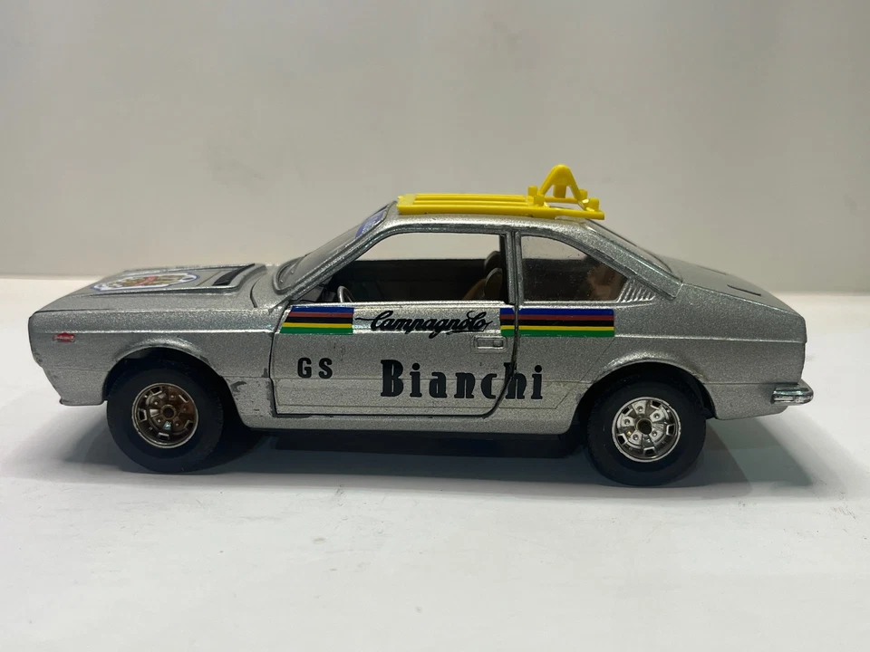 HOT WHEELS LANCIA BETA COUPE GIRO D'ITALIA SCALA 1/25 MEBETOYS - Immagine 3 di 4