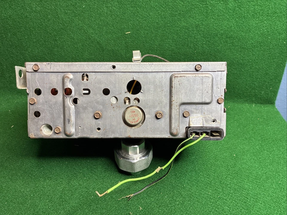 Vintage GM Delco 986202 AM Car Radio for 1965 Chevelle OEM Nice Works! - Image 4 of 4