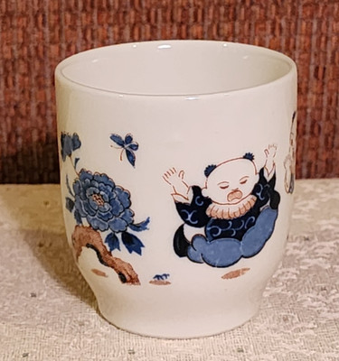 Norleans Japanese Blue White Sumo 2.75 inch Sake Tea Cups China Porcelain