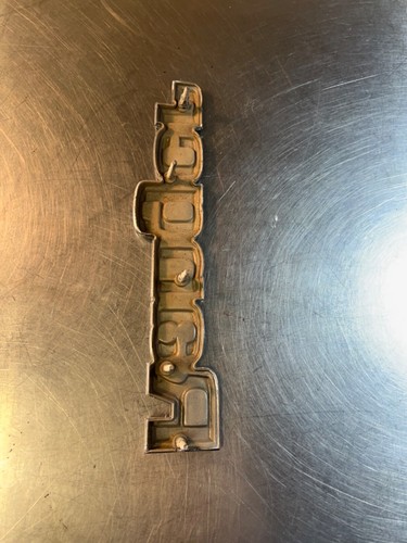 Vintage 1973 - 1979 Ford Truck F-100 F-250 Ranger Emblem D4TB-9925632-AA OEM - Foto 2 di 3