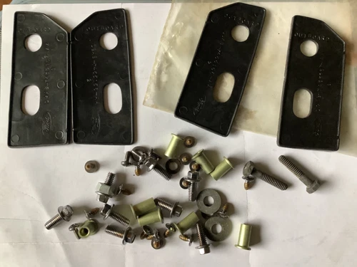 Set FORD Outside Mirror Mounting Rubber Pads and bolts with Blind Rivot Type Nut