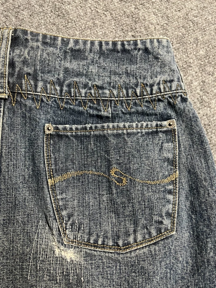 Falda vaquera Silver Jeans Co. para mujer 30 corbata de cuero lavado oscuro Foto 3 de 4