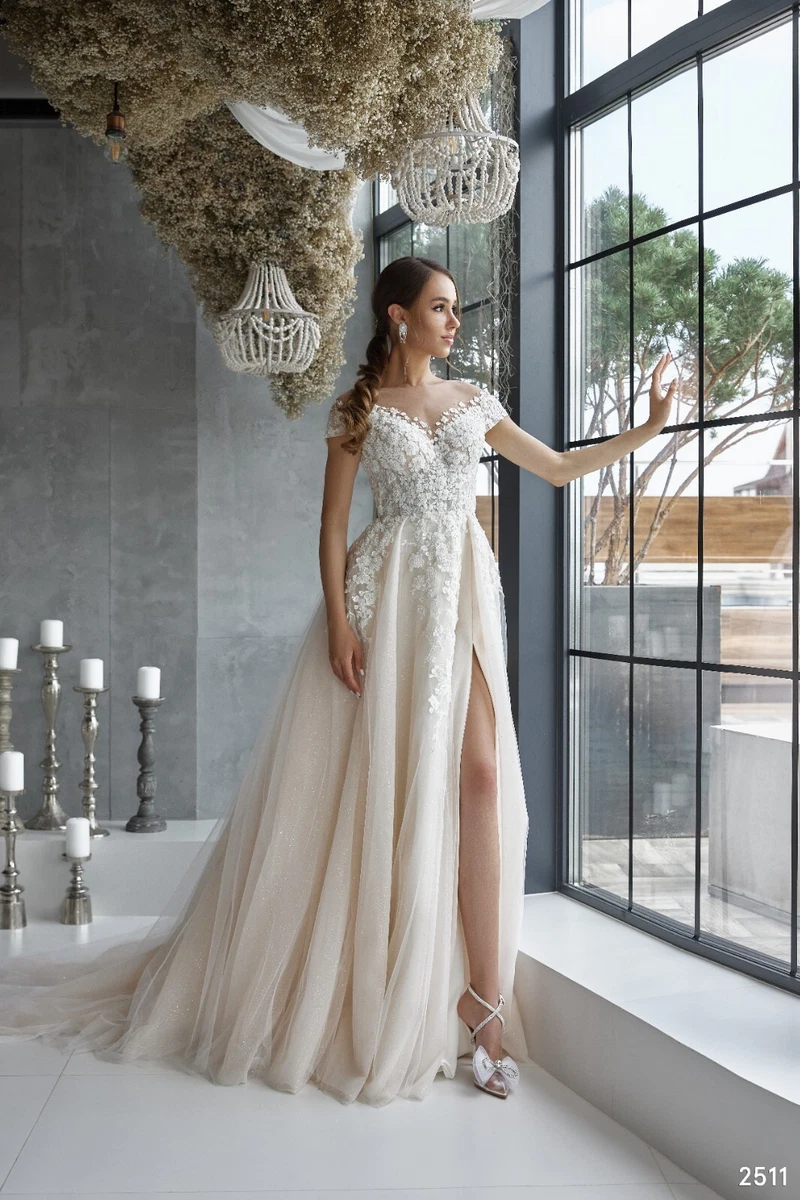 Minimalist Wedding Dresses | Sentani Boutique