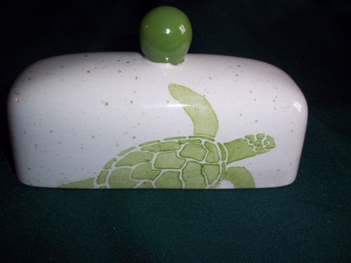 Handbemalte Keramik Butterdose mit Knöpfen Meeresschildkröte Coastal Collection signiert - Bild 4 von 8