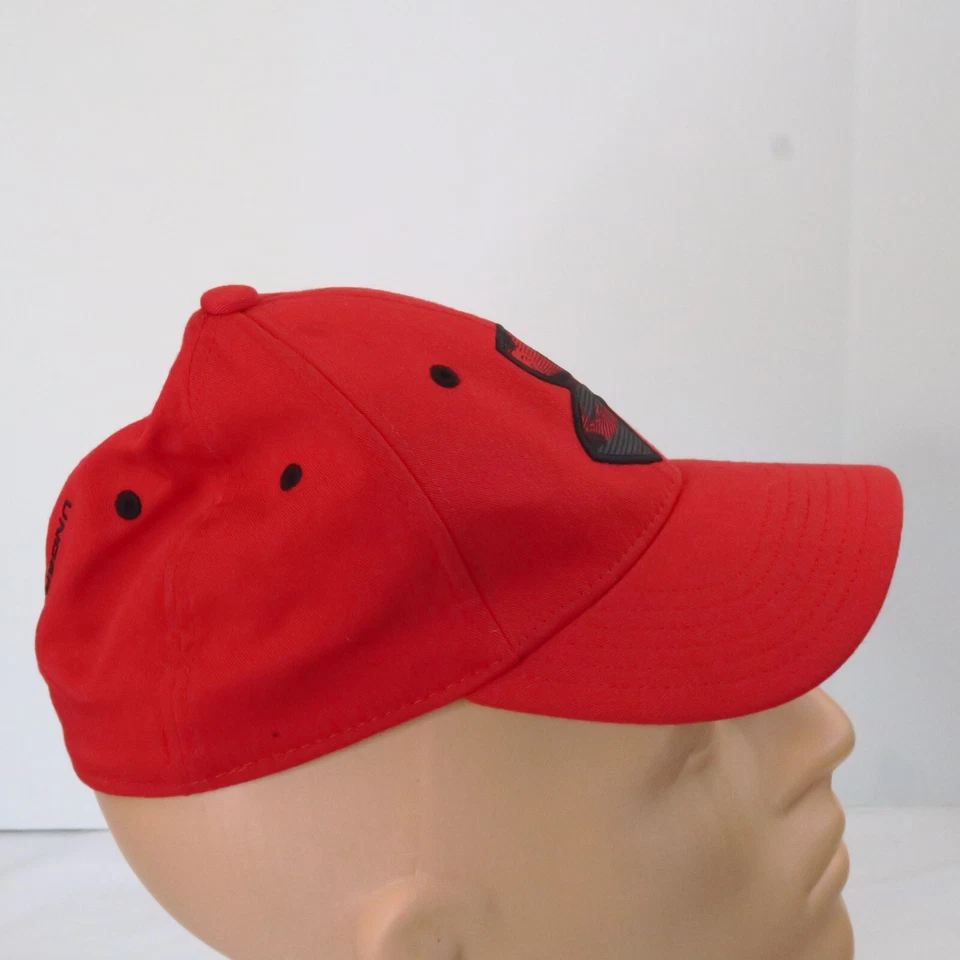 UA Under Armour Classic Fit Fitted Youth Red Black Embroidered Logo S/M P/M - Image 4 of 4