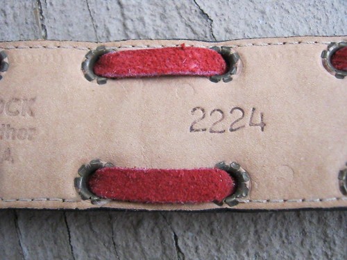 VINTAGE LEATHEROCK USA RED BELT ROUND BUCKLE WITH GEMSTONES SIZE MEDIUM, 2224 - Picture 16 of 18