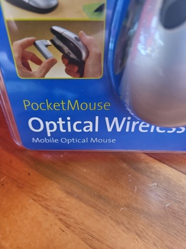 Kingston PocketMouse Optical Mobile Mouse Includes USB 2.0 - Picture 4 of 6