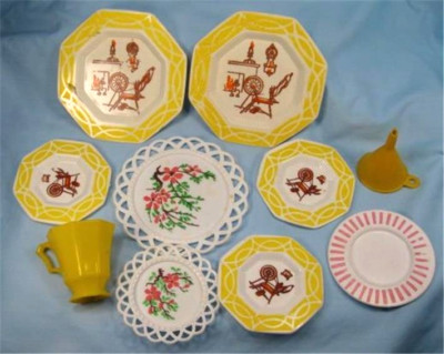 Childs Tea Set Mix & Match 10 Plastic Dishes Vintage Various Patterns Retro (O)