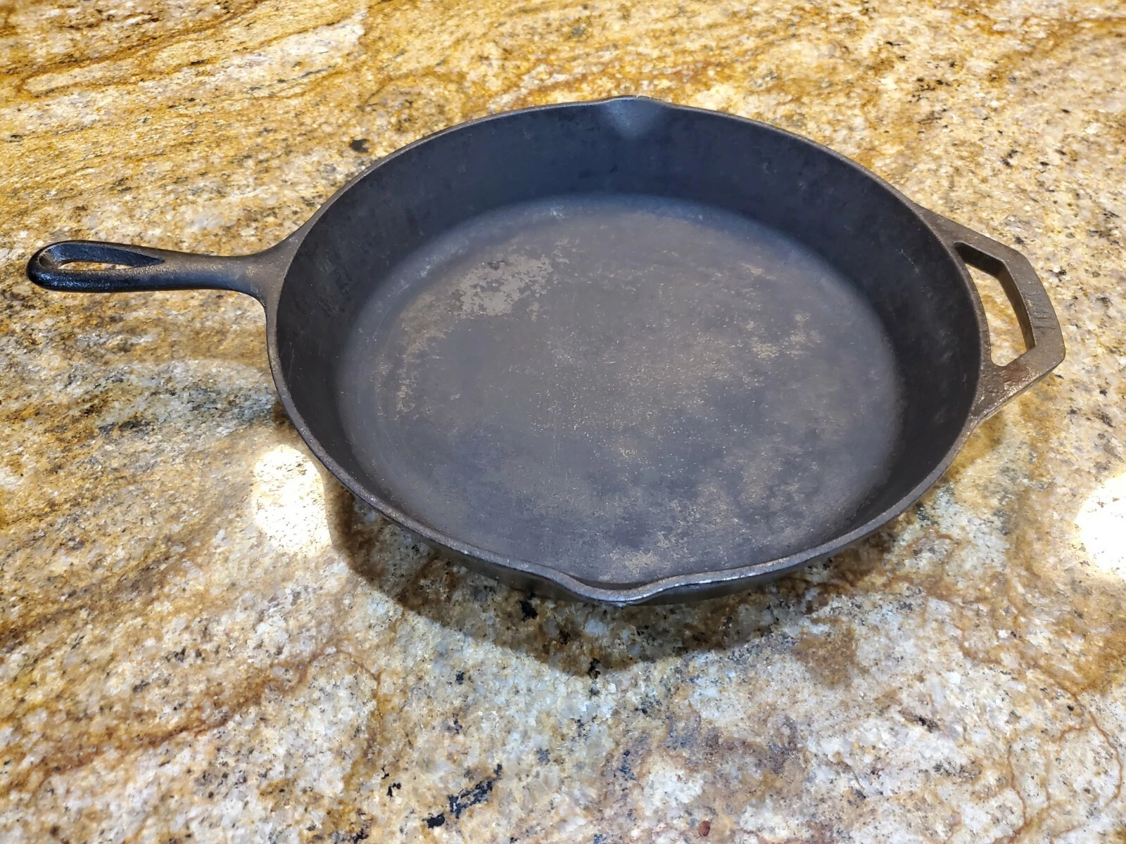 Lodge Eagle w/American Flag Cast Iron Skillet